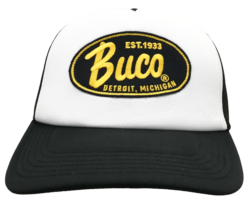 Casquette blanche trucker avec logo BUCO forme ovale noire et jaune