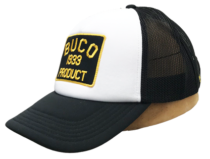 Casquette trucker blanche avec l'embleme product Buco forme rectangulaire noir et jaune côté